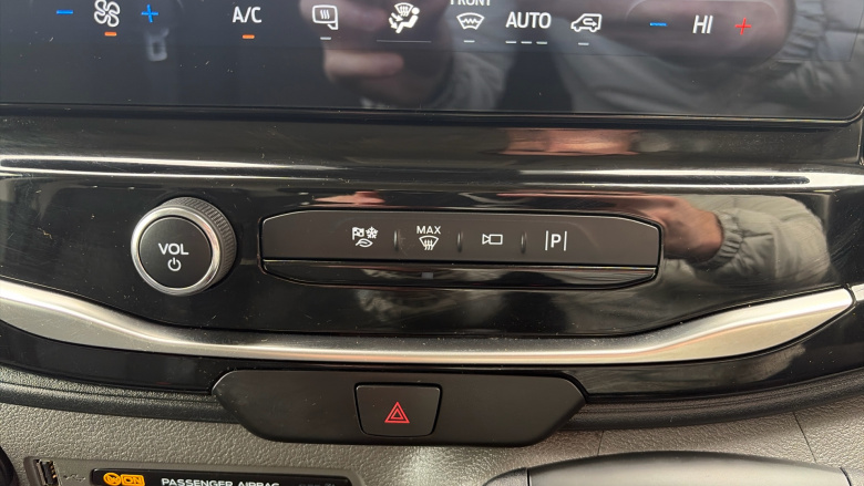 Ford Transit 350 L2 Diesel Fwd 2.0 EcoBlue 130ps H2 Limited Van Auto [8S] [Nav]